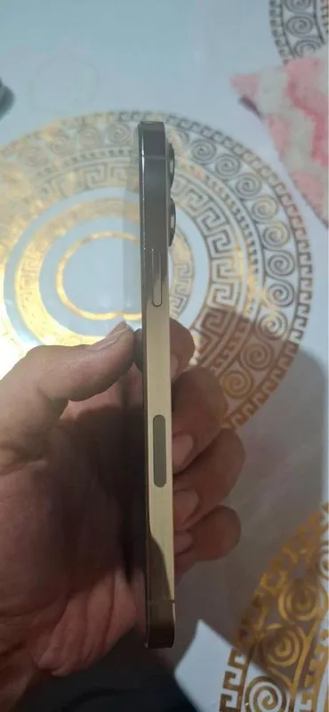 Iphone 13 pro max gold 3 Iphone 13 pro max gold 3