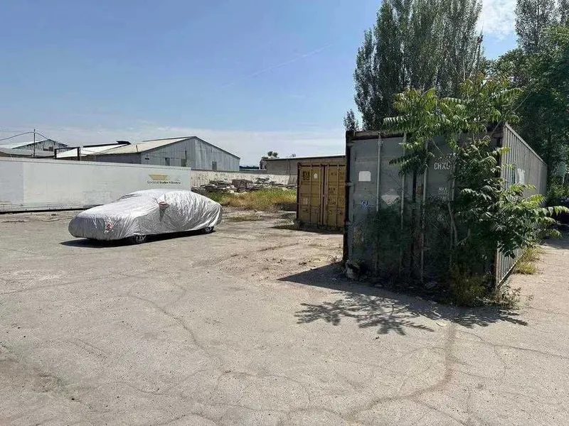 Продаётся в помещение под склад 2
