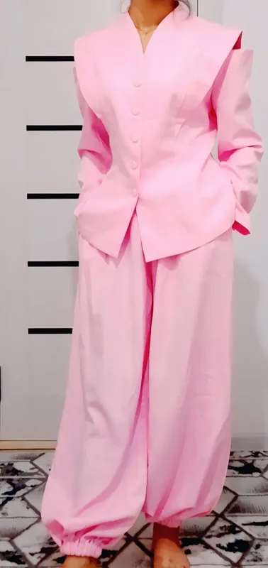 Trentdagi sultankaa kostyum shim 2