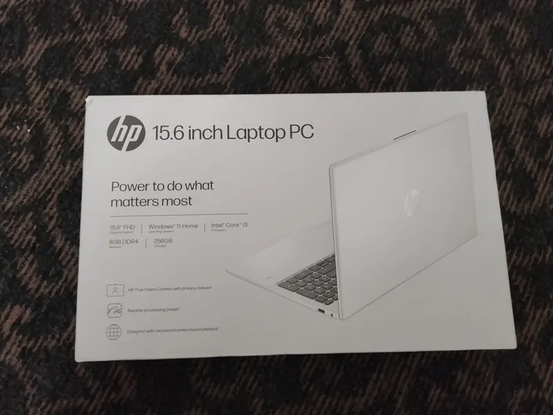 15.6 inch Laptop pc 8gb 256gb windows 11