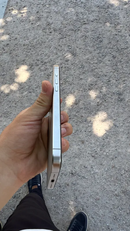 Iphone 15 pro max — фото 1