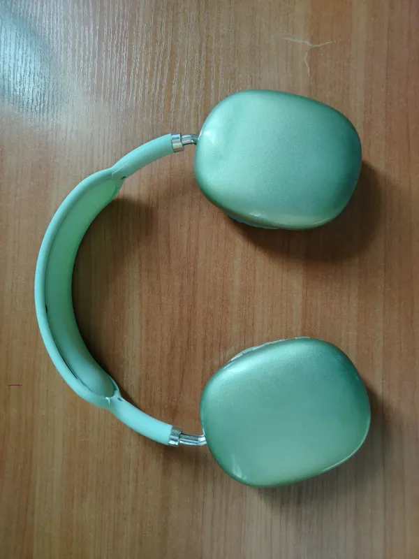 Headphone sotiladi 1 Headphone sotiladi 1