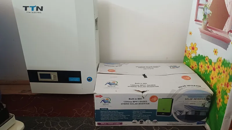 Battery va inverter — фото 1