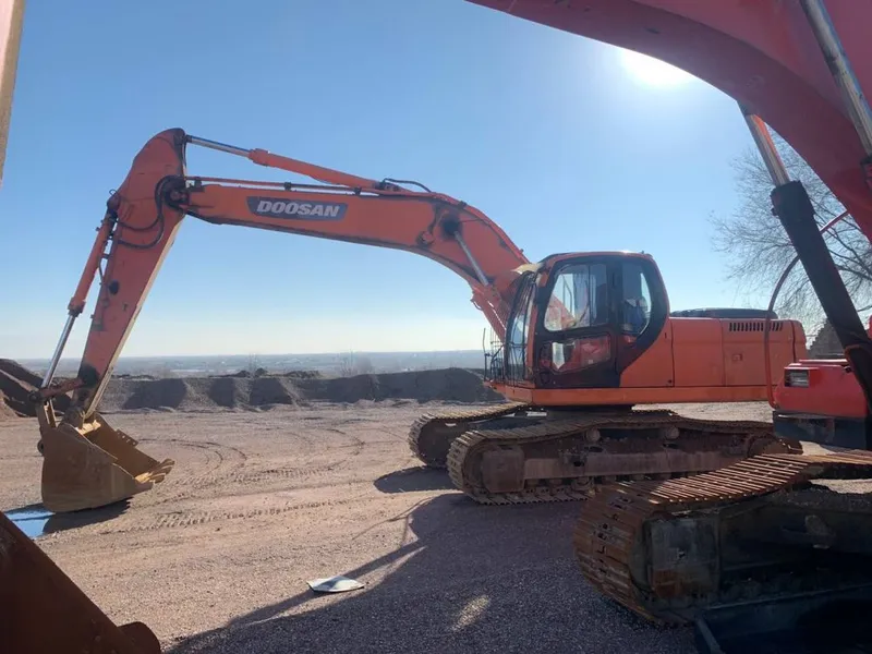 Продается экскаватор гусеничный Doosan 225 — фото 2