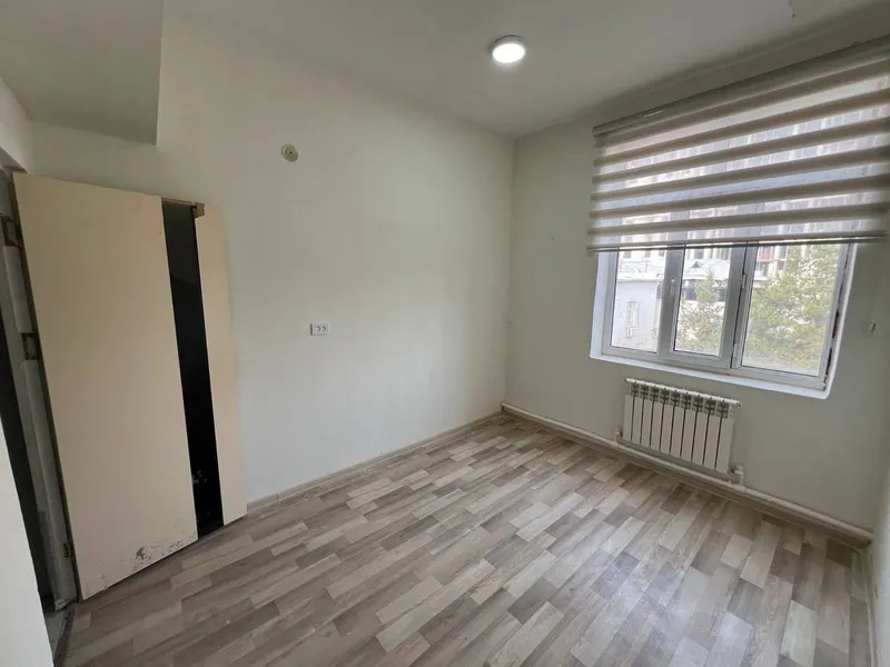 Аренда Под Офис 10м2, 3 этаж! Недалеко Метро Бодомзор 1 линия 150$!!