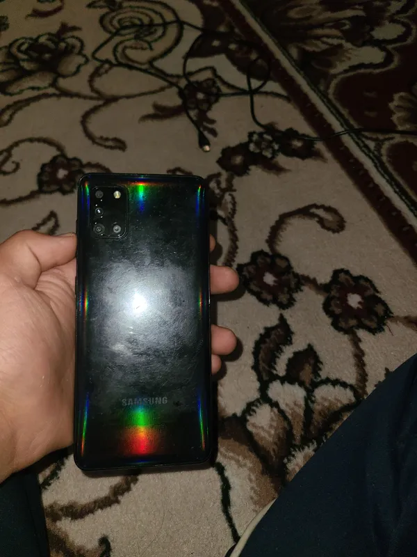 Samsung A 31 4/128 ekran alishgan