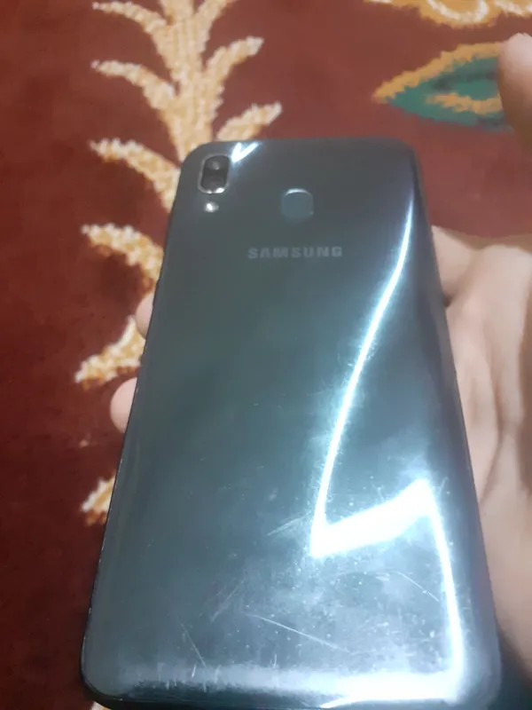 Samsung Galaxy A10 va Samsumg Galaxy A30 sotiladi! 3