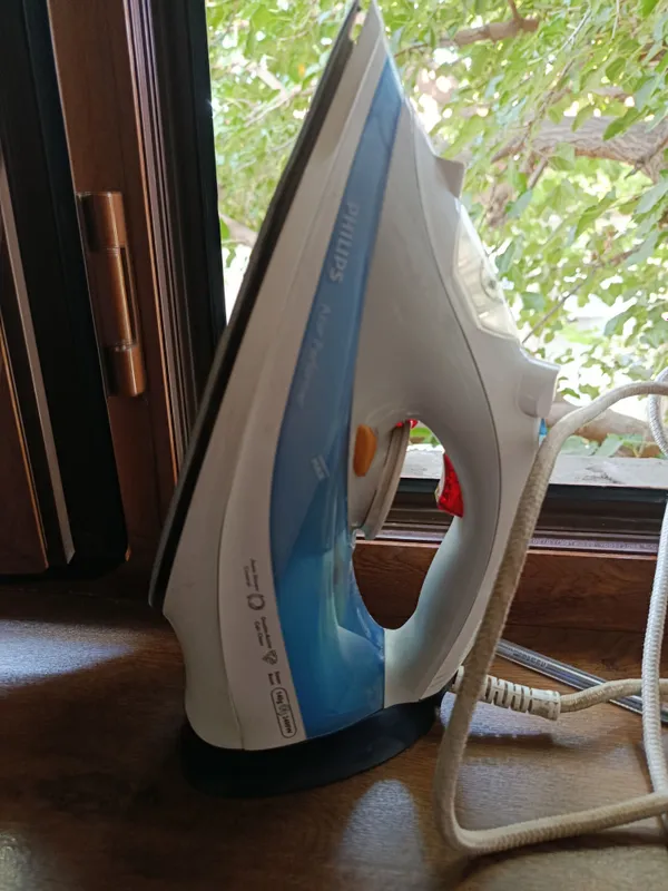 Утюг Philips 1
