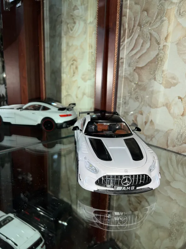 Коллекционные модели Mustang Pagani Huayra Mercede 5