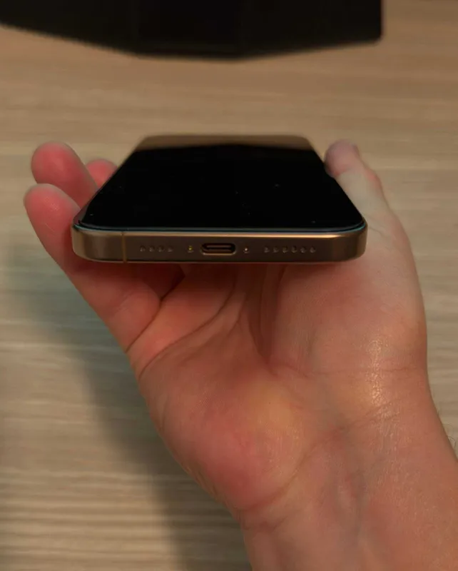 Iphone 16 Pro Max 256GB Desert Titanium E-SIM (LL/A) (идеал) 6 Iphone 16 Pro Max 256GB Desert Titanium E-SIM (LL/A) (идеал) 6