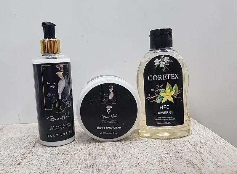 Body lasyon, gel dlya duw, body and hand cream Nabor