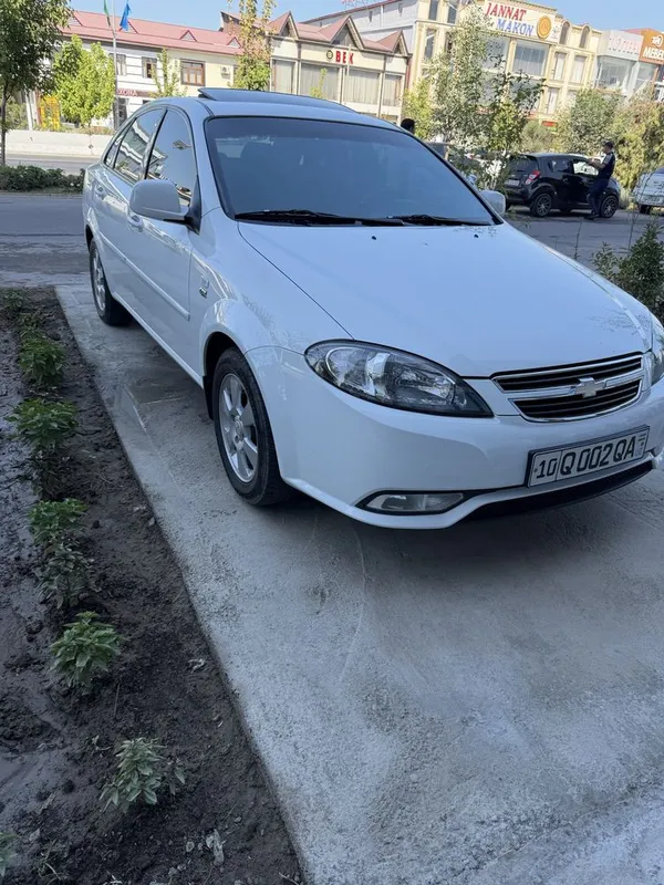 Shevralet Jentira 1 Shevralet Jentira 1