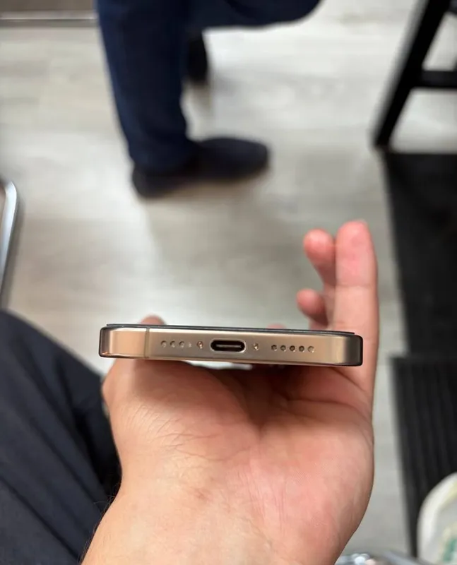 iPhone 16 Pro, ёмкость аккумулятора 91% 2 iPhone 16 Pro, ёмкость аккумулятора 91% 2