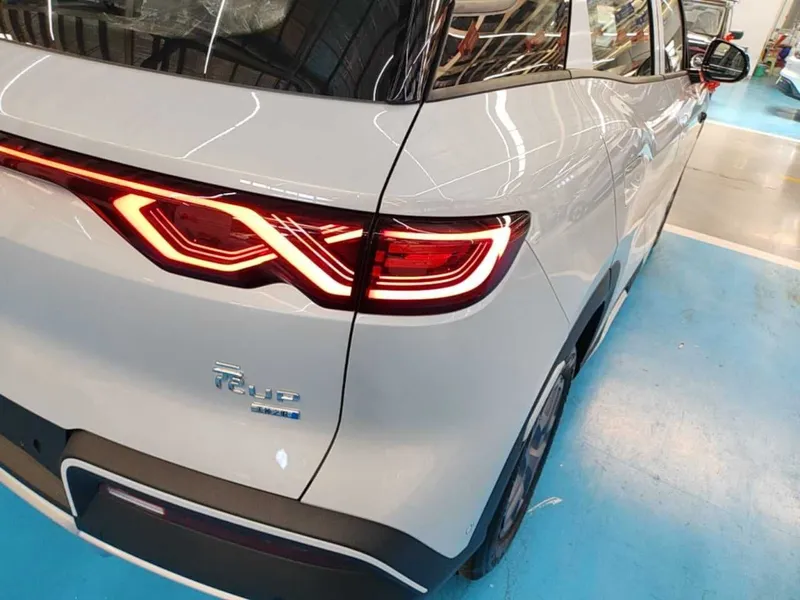 BYD Yuan UP Intelligent Driving Version 401 KM Dynamic Edition — фото 7