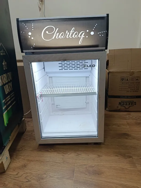 Витринный холодильник Cleo