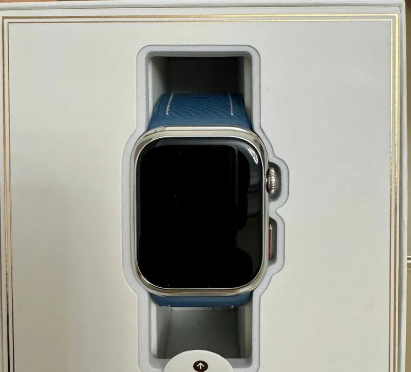 Huawei watch D2. 3 Huawei watch D2. 3