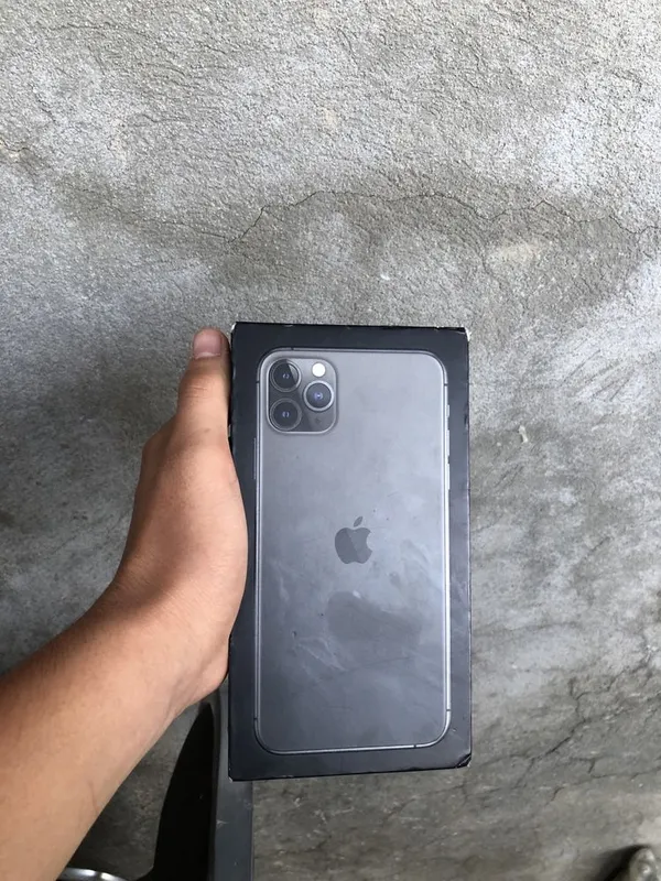 Iphone 11 pro max 3