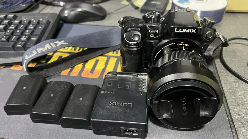 Panasonic lumix 4 sotiladi ishlab turibdi xolati orta