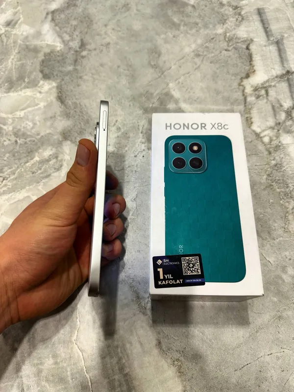 HONOR x 8 c 8+8/256 4 HONOR x 8 c 8+8/256 4