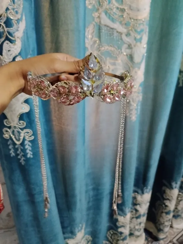 Kelinlar uchun aksesuarlar 5 Kelinlar uchun aksesuarlar 5