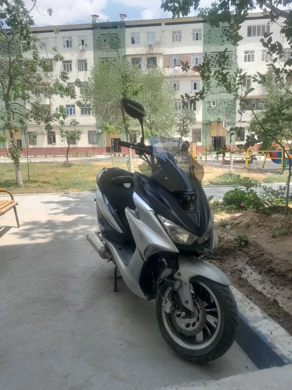 Продам скутер Wasat Sport 180сс