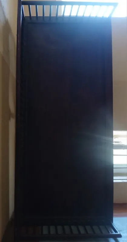1 kishilik mebel sotiladi 2