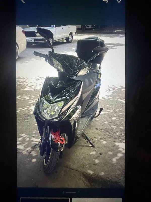 Moped sotiladi xolati zo'r 2025 yil