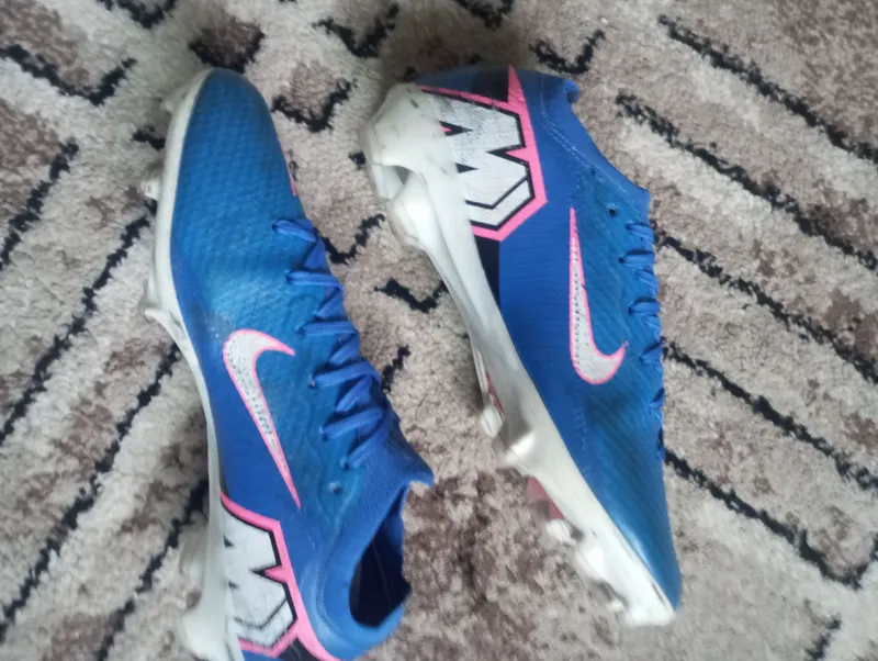 futbol uchun butsi 2
