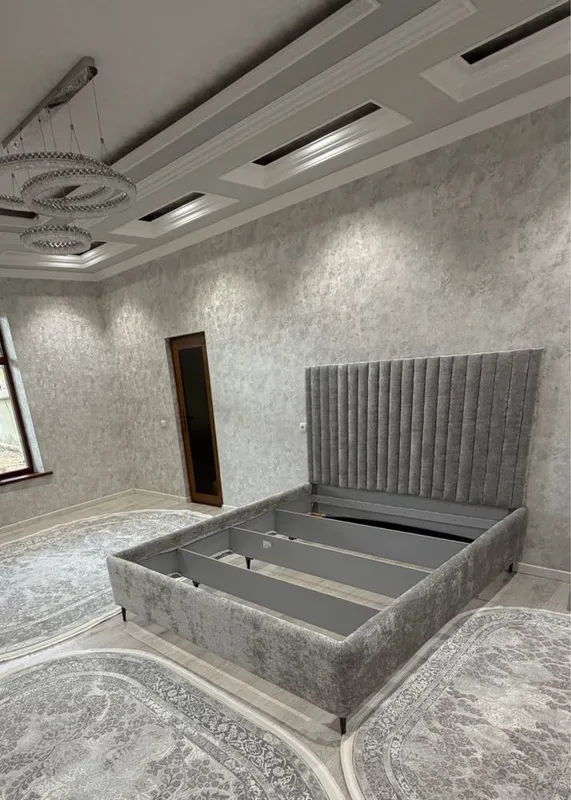 Кровать двухспальная 180х220