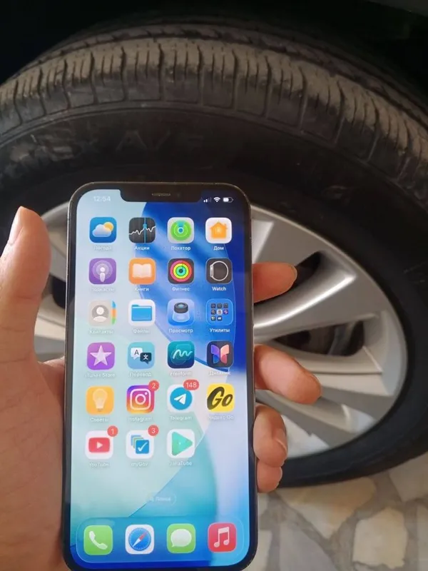Iphone 12 pro max — фото 1