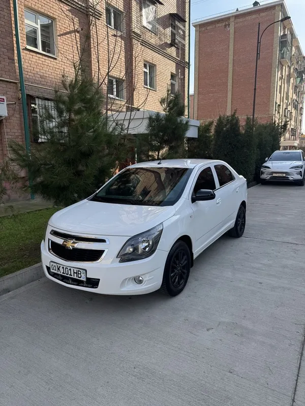 Chevrolet Cobalt Midnight 2025, avtomat, metan 4-pokoleniya. — фото 2