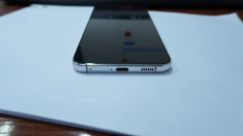 Samsung Galaxy S22+ 5G 1 Samsung Galaxy S22+ 5G 1
