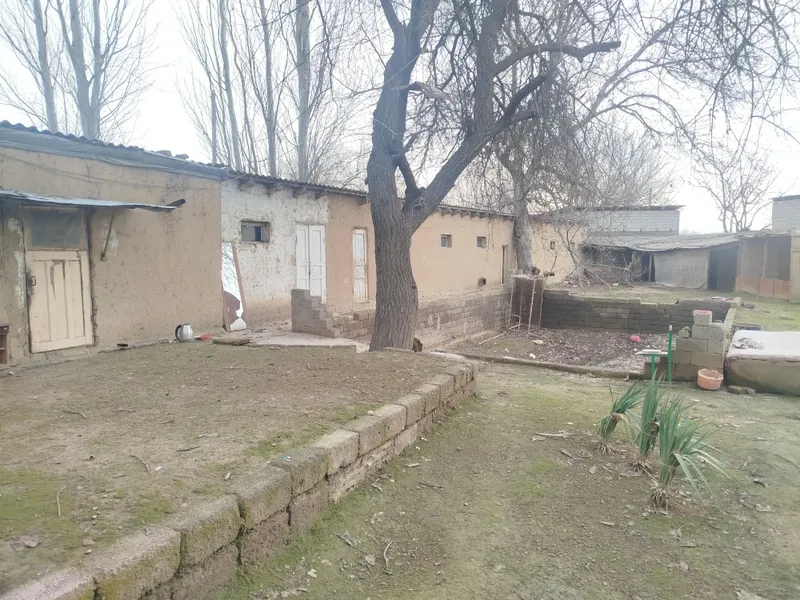 Ховли жой Сотилади ёки арендага ёки алишамиз. 8