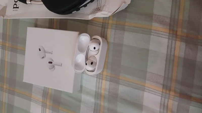 Bluetooth naushnik
