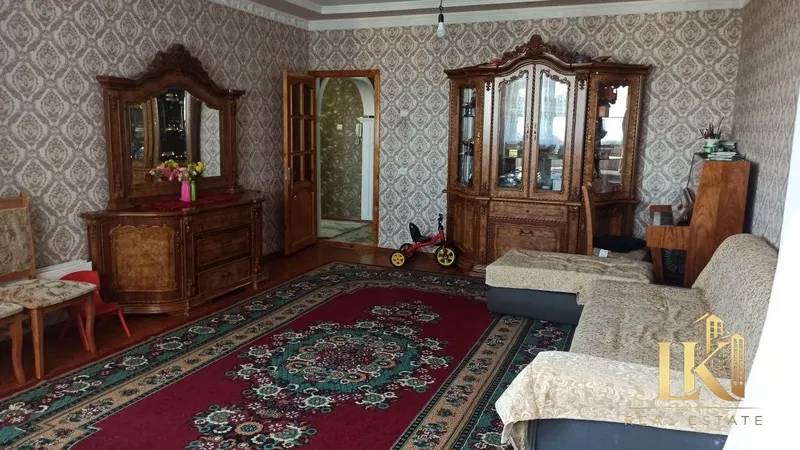 Продаётся 3-комнатная квартира, 93 м², 8/9, Юнусабадский район (ориентир: кинотеатр Казахстан) 1