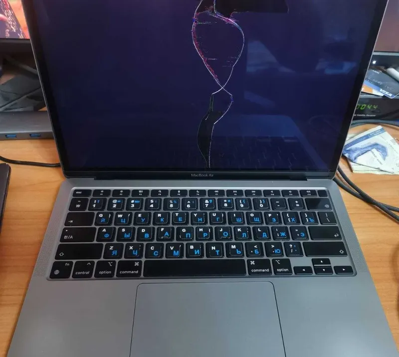 MacBook Air M1 8/256 на запчасти или под восстановление 2 MacBook Air M1 8/256 на запчасти или под восстановление 2