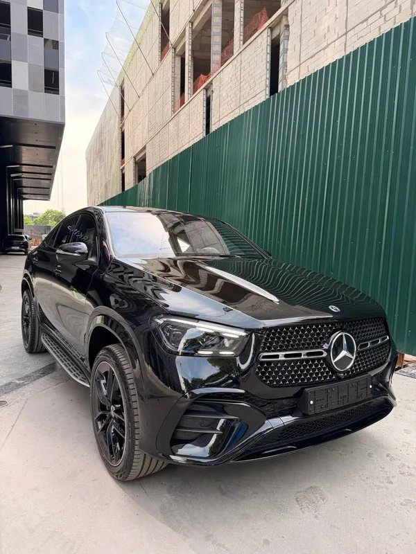 Yangi GLE 450 Coupe Night edition