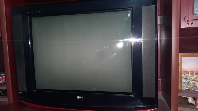 Телевизоры LG (CRT) Телевизоры LG (CRT)