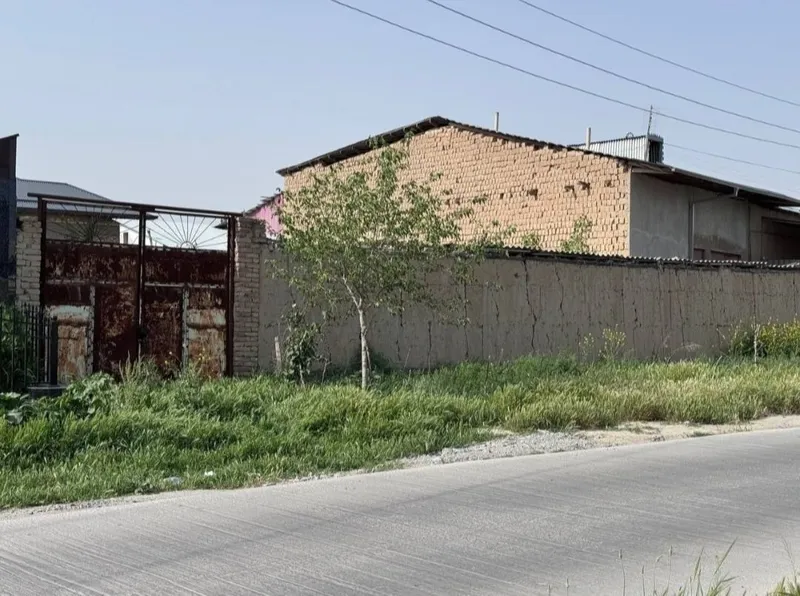 Продаётся участок в городе