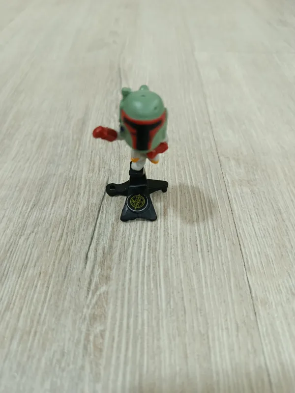 Фигурка из киндера