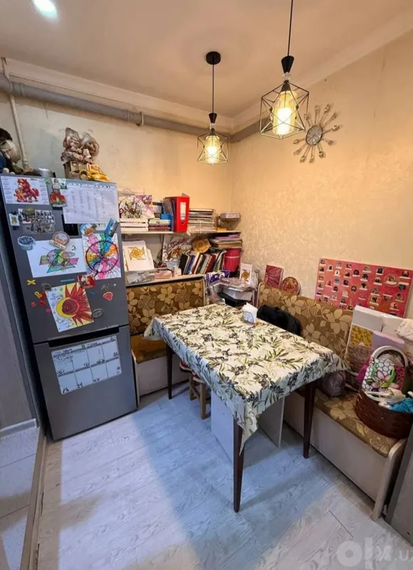Chilonzor, 9-mavze, 2 xonali, 3/1/4, balkon 2/6, IIB yonida 3