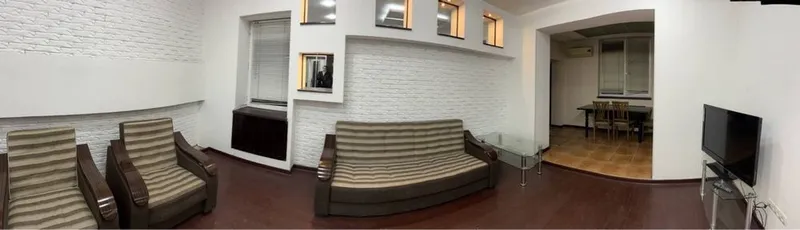 Сдается 2 х ком квартира 1этаж 77 серия есть выход с улицы, место для 2