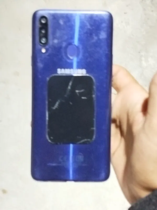 Samsung galaxy A20S 4