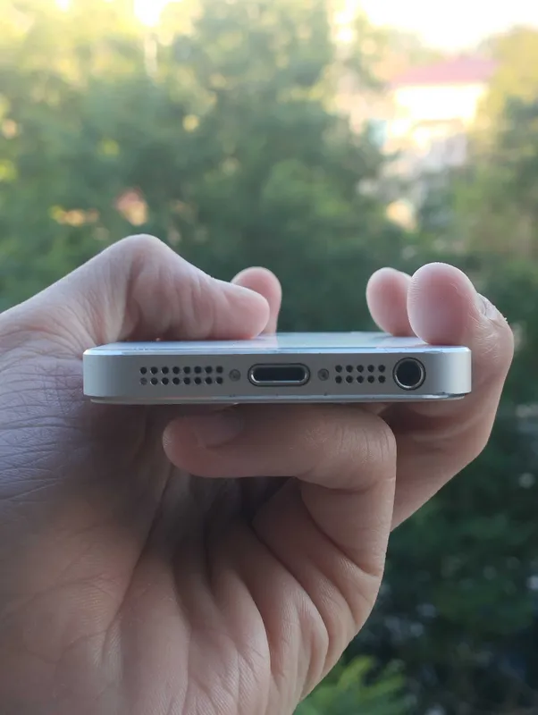 iPhone 5s holati yaxshi