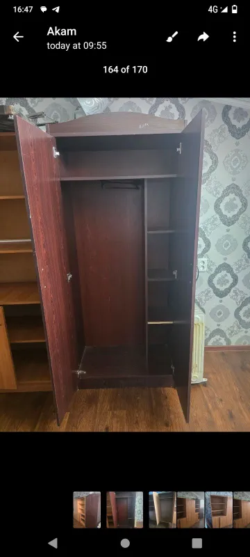 Eski shkaf sotiladi srochni narxini kelishamiz 2 Eski shkaf sotiladi srochni narxini kelishamiz 2