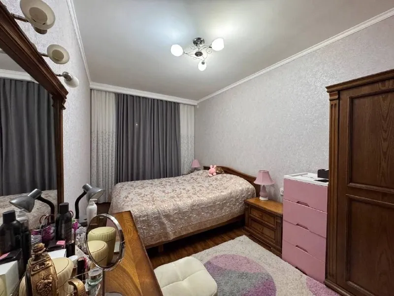 4 xonali kvartira, 80 m2, Mirzo Ulug'bek 4 4 xonali kvartira, 80 m2, Mirzo Ulug'bek 4
