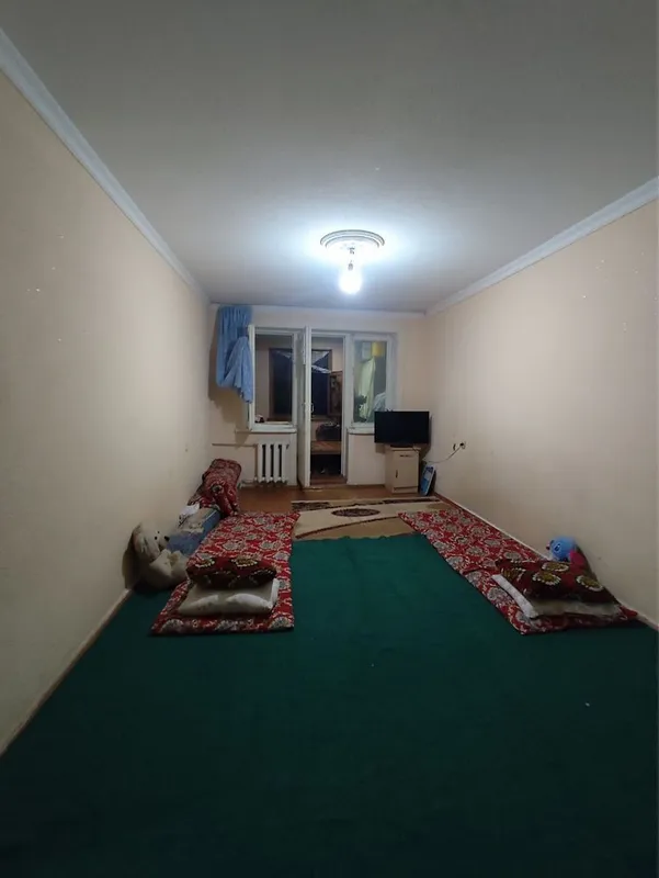 Продаётся 2 комнатная квартира, РАДУГА 1