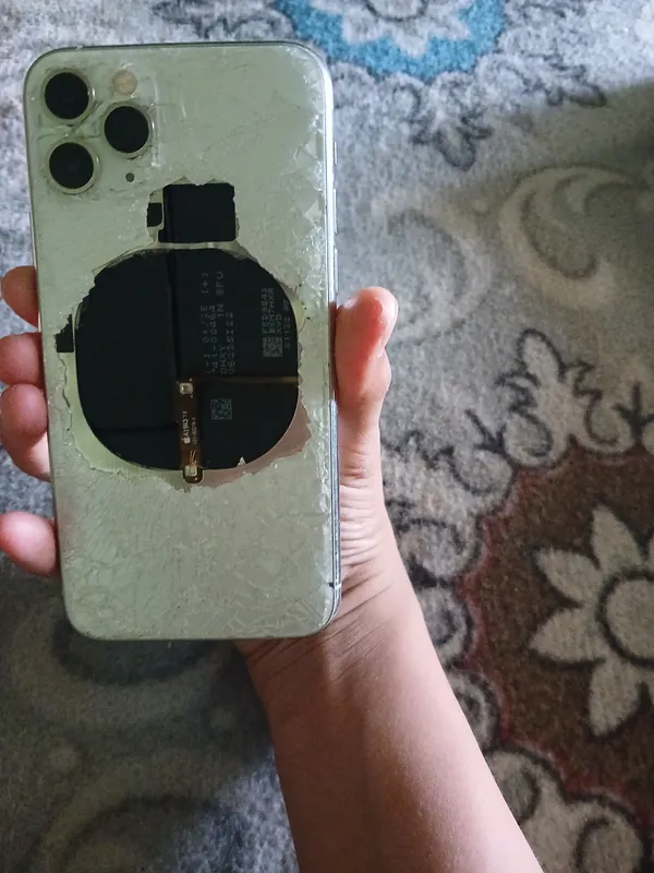 iphone 11 pro 2