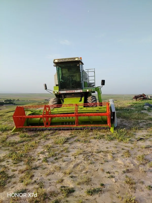 Claas dominator 130 sotiladi!!!