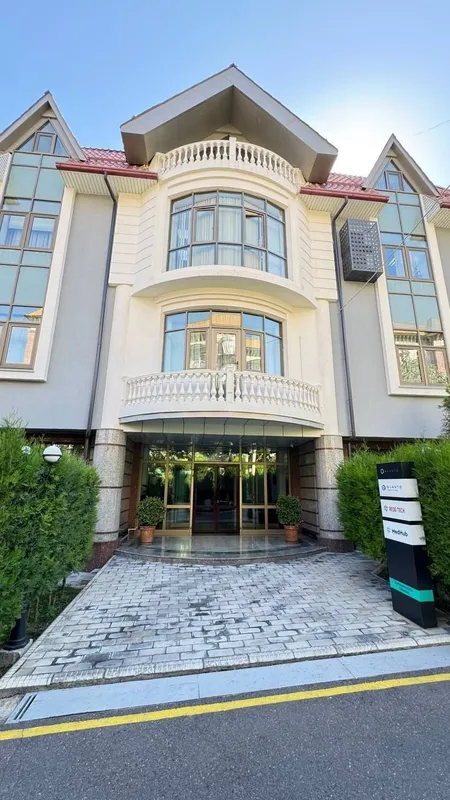 Аренда отдельностоящего здания, 1600 м2, Шевченко 2